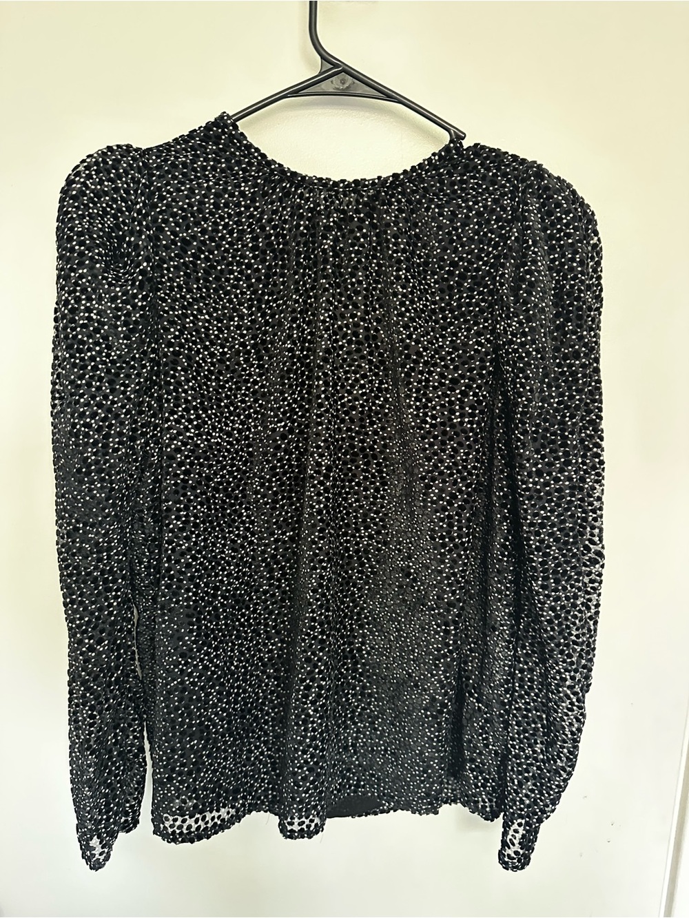 Express Black & White Textured Long Sleeve Blouse